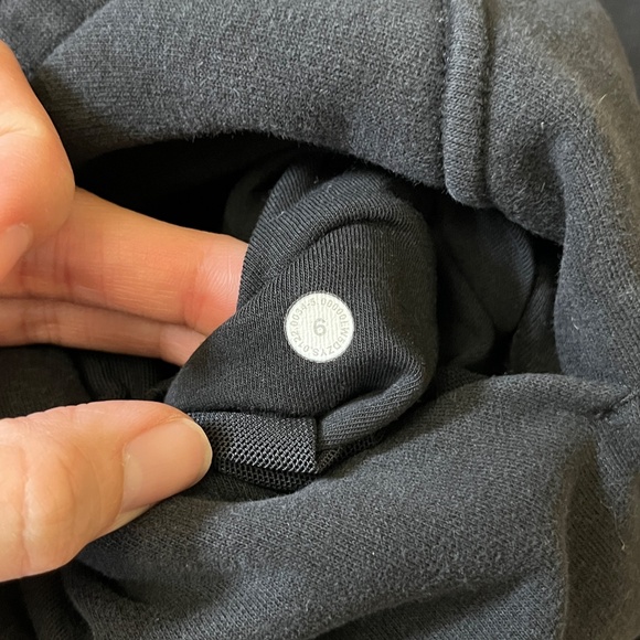 Lululemon Loungeful High Rise Jogger Pants - Women's Size 6 - Black - Picture 5 of 10